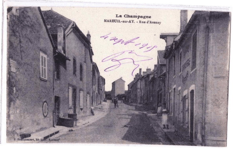 Carte postale ancienne : la rue d’Avenay